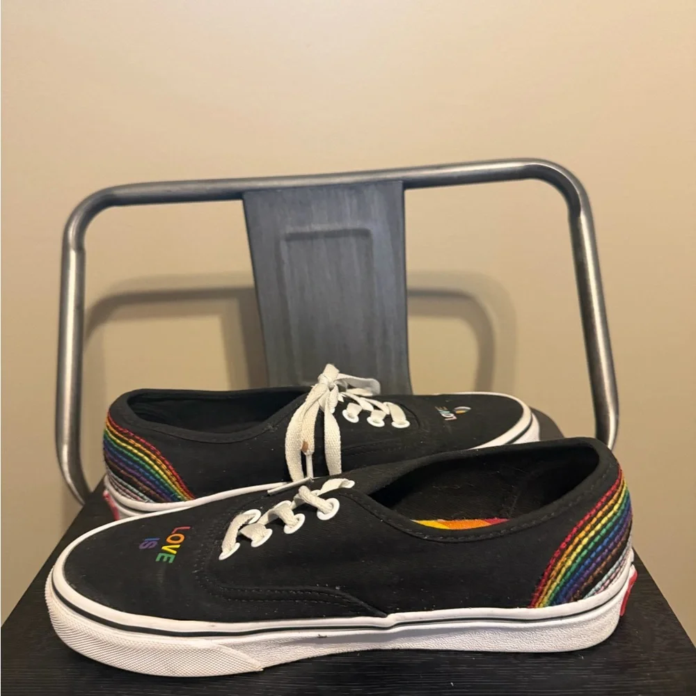 Vans X Pride “Authentic Pride” Paul Van Doren VN00EE3RNC Rainbow Love Is W7/M5.5 - Picture 5 of 11
